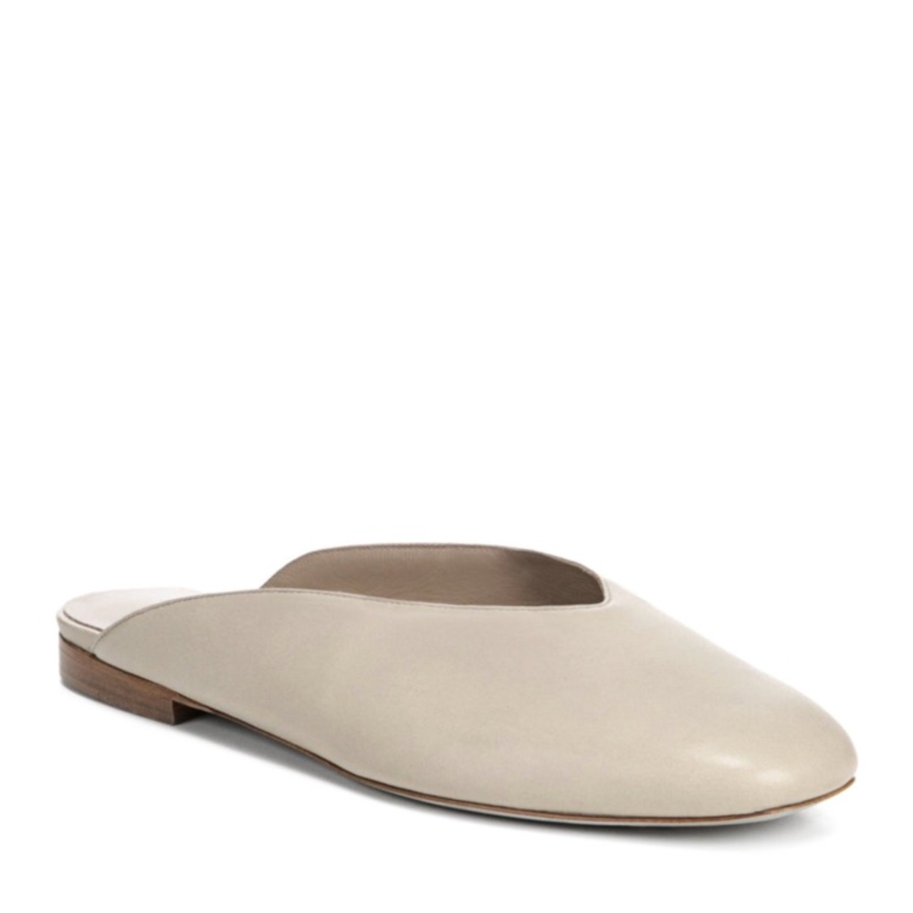 ❌SOLD❌ Vince Levins V-Cut Leather Mule Flat NWT